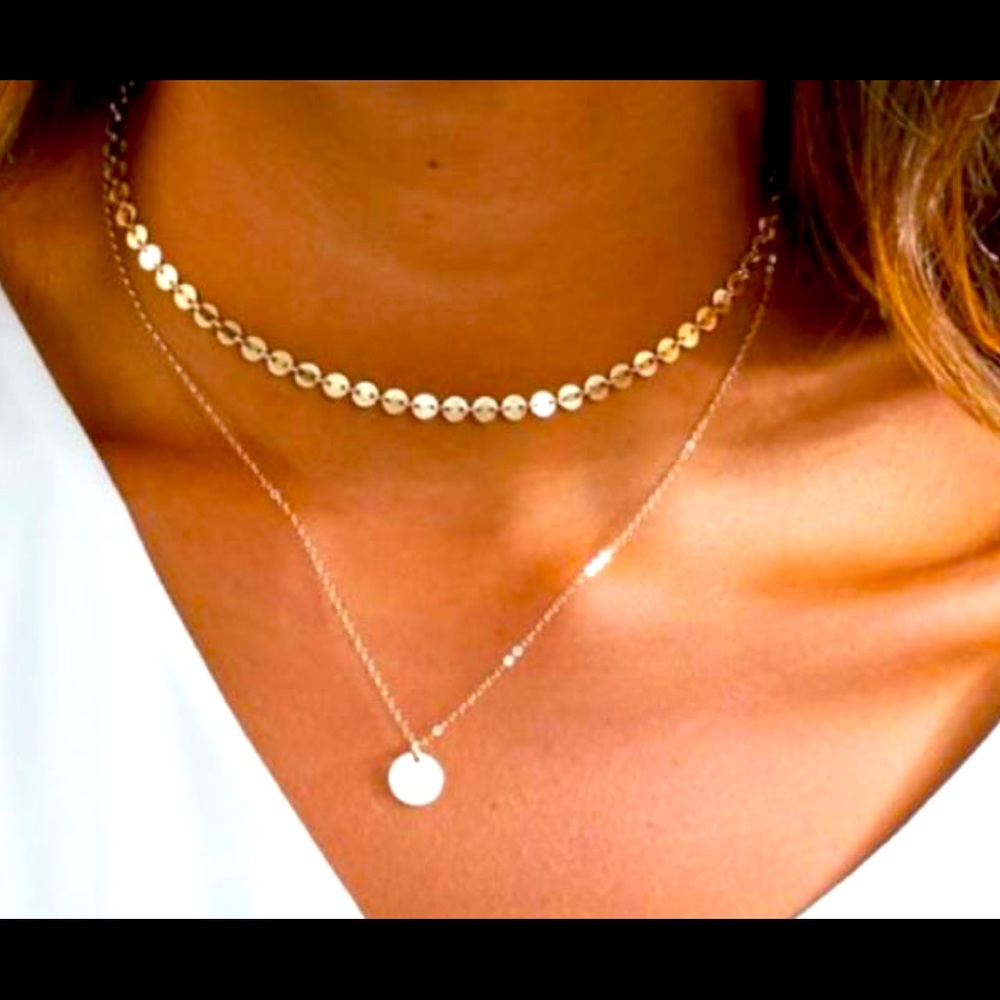 Gold Dainty Circle Necklace - NWT